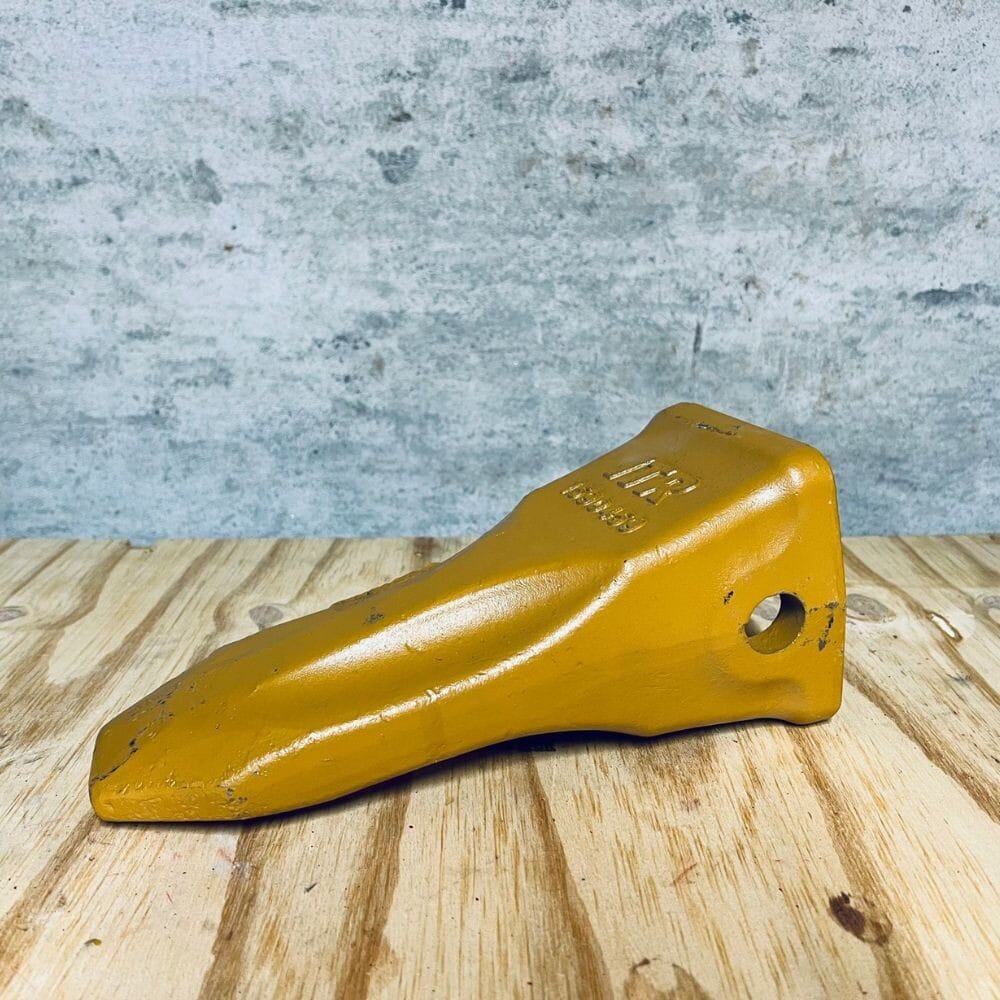DINTE CUPĂ 1U3452RC CATERPILLAR 225 DINTE CUPĂ 1U3452RC CATERPILLAR 225