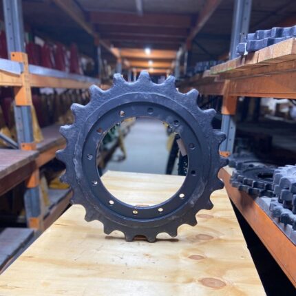 STELUȚĂ-SPROCKET UR140K021 KOMATSU PC75