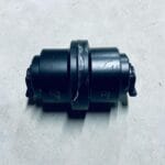 ROLA INFERIOARĂ UF043Z0C KOMATSU PC70-FR